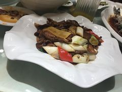 -喜乐餐厅•灯笼虾球首创者•本地小海鲜(二马路店)