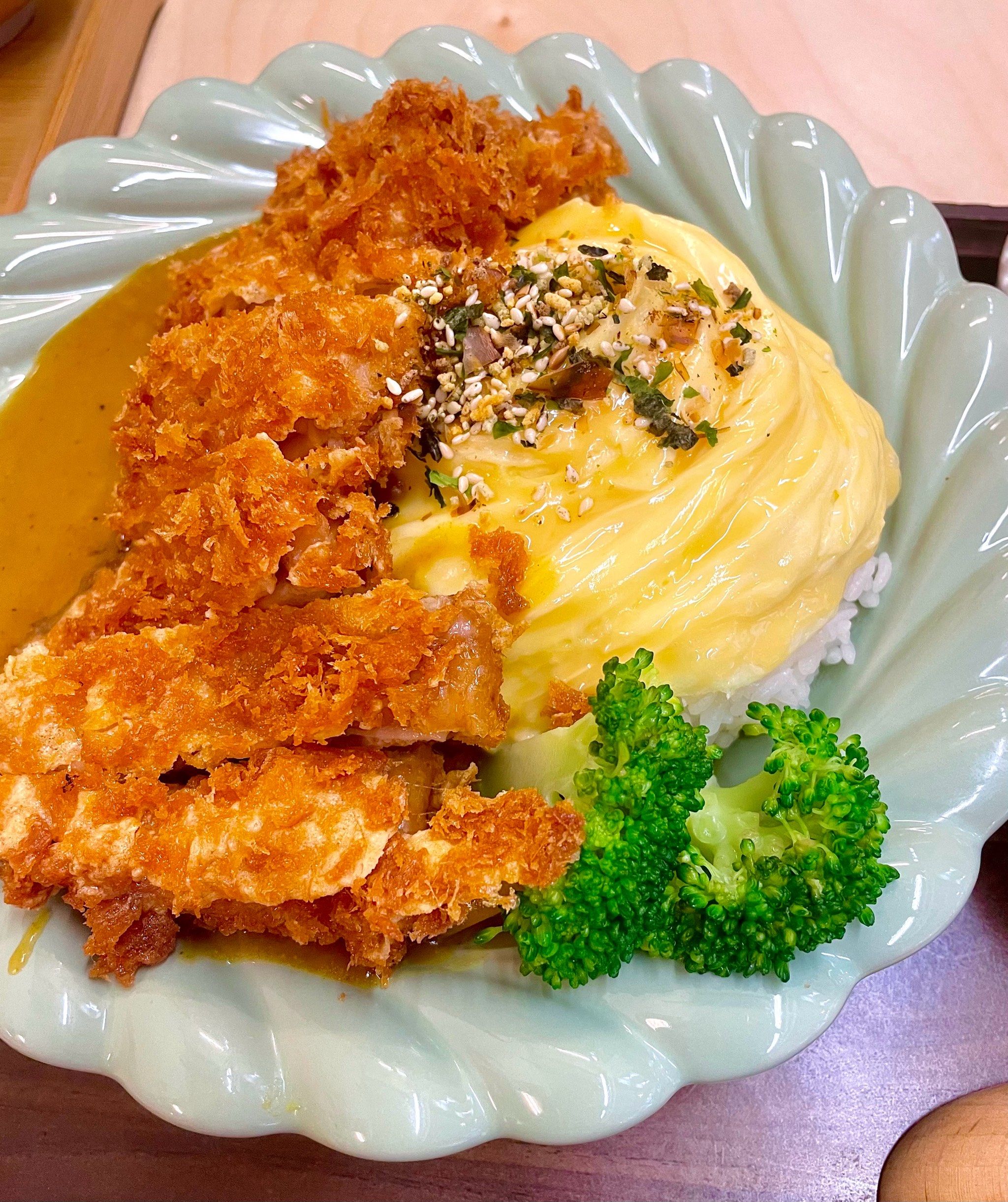 旋风蛋➕香脆鸡排➕辣辣咖喱🟰工作餐王炸❗️