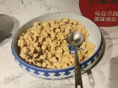 -东巴婆婆云南鱼豆花火锅(大东门店)