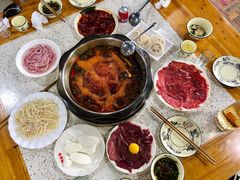 -叶二姐九尺鹅肠火锅(南部新城店)