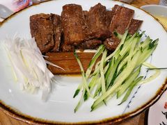 娄府酥骨带鱼-娄三少春饼·烤鸭(合生汇购物中心店)