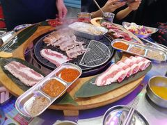 烤肉呼啦圈-玄希浪漫厨房·韩料烤肉(湖滨银泰in77店)