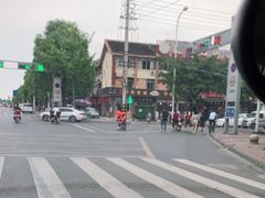 -老鼎万春卤菜(五代传承创始老店)