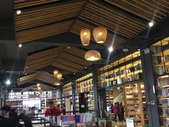 -新华书店(解放中路店)