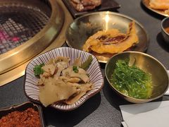 -铭牛烧肉·和牛海鲜自助(高新月牙湖店)