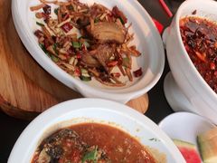 -鸽子侯·家宴·平价海鲜(市图书馆店)