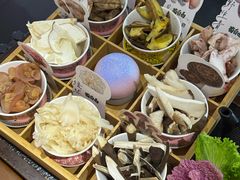 -菌自由丨野生菌火锅特色庭院餐厅(丽江古城店)