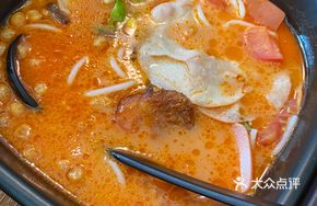 Tomato and Pork Rice Noodles