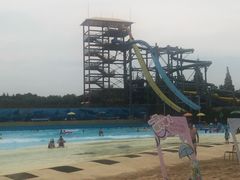 -热带风暴水上乐园
