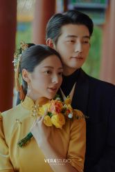 -至臻微拉婚纱摄影