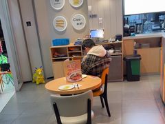 -菲滋意式餐厅(临海银泰店)
