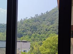 -芦茨金富饭庄·25年老字号·专做稻草鸡