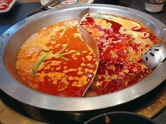 -沸炉重庆老火锅(军事博物馆店)