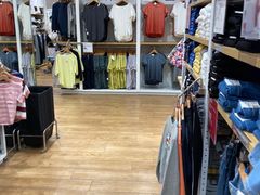 店内环境-优衣库(成都锦华万达广场店)