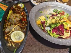 -曼听小寨海鲜烧烤·大连辣炒大王(盖州街店)