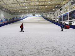 -乔波室内滑雪场