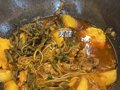 -炖四方东北铁锅炖·烧烤小龙虾(中豪国际店)