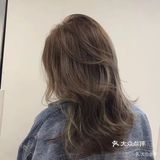 2018夏天一款轻盈的长发，能够使人仙气十足