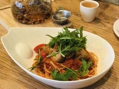 -Common Table · Brunch & Coffee