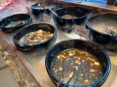 -黑金·寻焰自助百汇·烤肉·火锅(中街店)