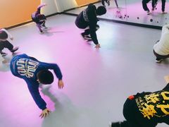 -U.P流行舞蹈文化艺术中心(财富星座店)