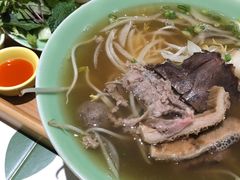 -越弥越南传统美食馆
