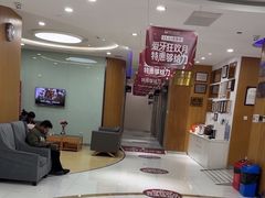 -雅悦齿科(顾村公园店)