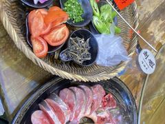 -刘姐啤酒鱼民族演艺餐厅(西街总店)