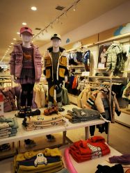 -乐友孕婴童(万象城店)