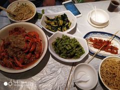 -霄汉牛三鲜湖北砂锅菜(万松园2店)