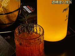 -啤客走廊