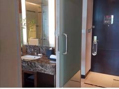 -青岛海尔洲际酒店