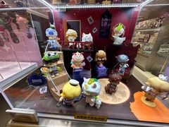 -泡泡玛特POPMART(蓝色港湾店)