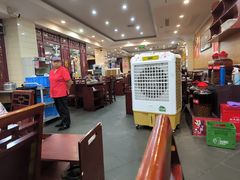 -老来福·非遗酸汤兔(凯旋路店)