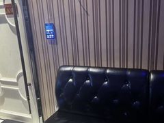 -皇马纯KTV·量贩·聚会(民治店)