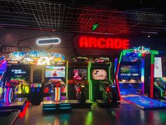 -世代星球·保龄球·镭战真人CS·团建(杨浦店)