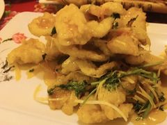 -闯关东东北农家菜(崂山石老人店)