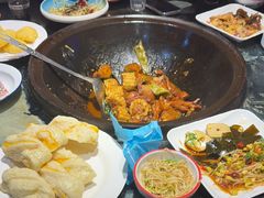 -鱼窝棚柴火铁锅炖(富山屯店)