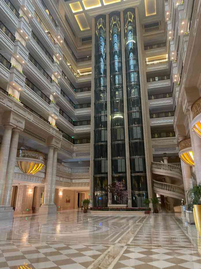 东方安颐国际酒店·美丽园餐厅-"周一到周四价位118很便宜,对应的吃的