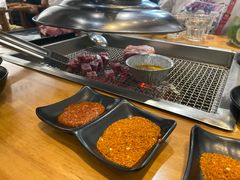 -肉甲韩国木炭烤肉(新壹街1店)