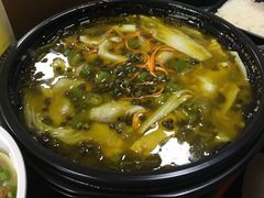 -山城外·非遗酸菜鱼(新都汇融店)