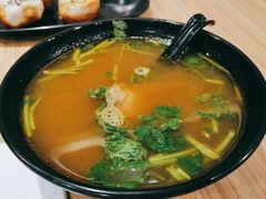 -小杨生煎(金山百联购物中心3楼店)