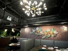 -Oasis Bar & Grill