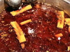 炸过的鱼摆摆-肖肖酸萝卜鱼火锅(总店)