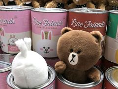 -LINE FRIENDS Garosu-gil Flagship Store