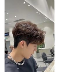 -首脑美发沙龙