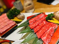 -炼火烤肉店