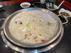 山珍兔汤锅-老来福·非遗酸汤兔(凯旋路店)