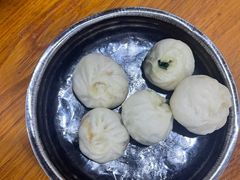 青菜包-红帽叔叔包子