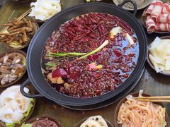 -黄潇洒老火锅(九眼桥宏济巷店)